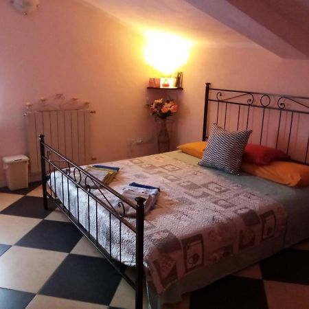 A Casa Di Luca Hotel Mediglia Екстериор снимка