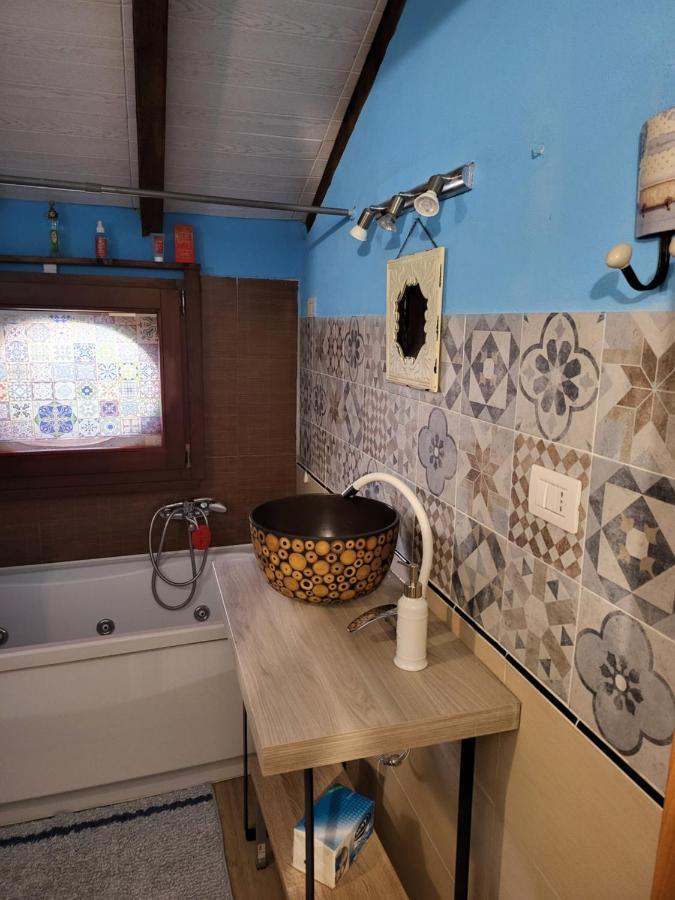 A Casa Di Luca Hotel Mediglia Екстериор снимка