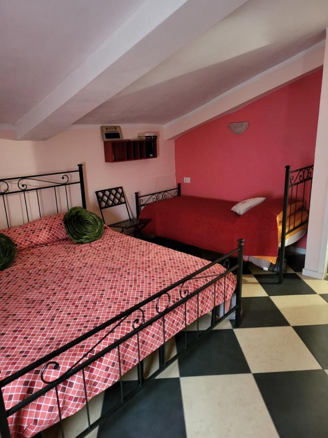 A Casa Di Luca Hotel Mediglia Екстериор снимка