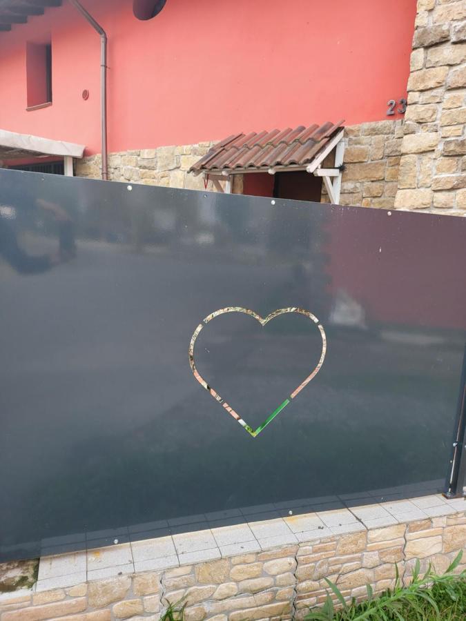 A Casa Di Luca Hotel Mediglia Екстериор снимка