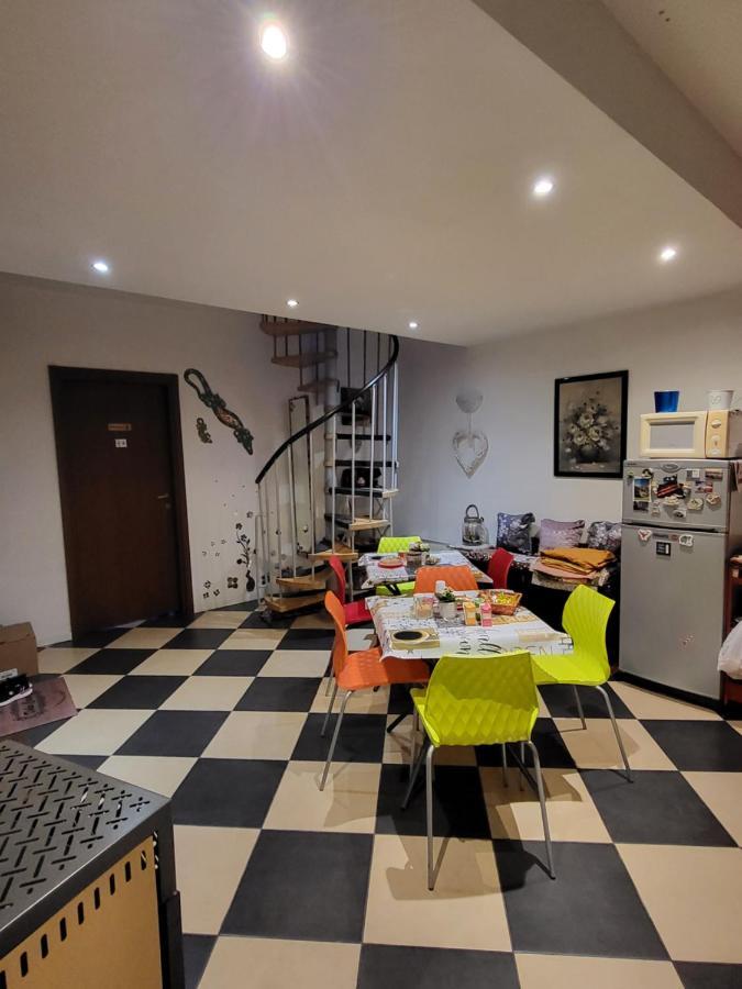 A Casa Di Luca Hotel Mediglia Екстериор снимка