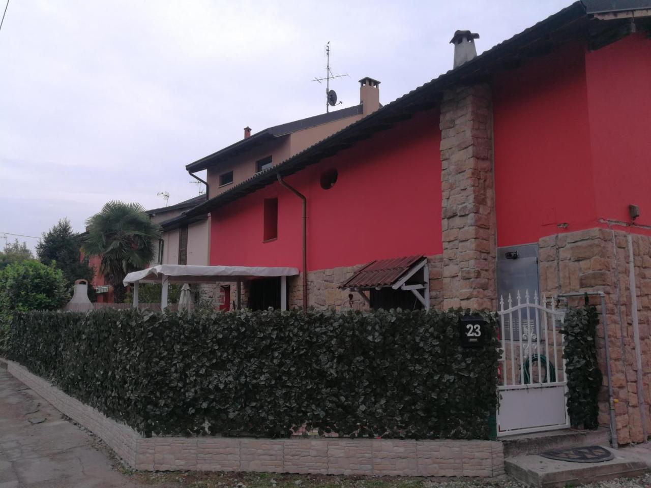 A Casa Di Luca Hotel Mediglia Екстериор снимка